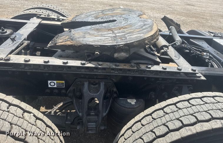 image for item EG6137 2018 Kenworth T680 semi truck