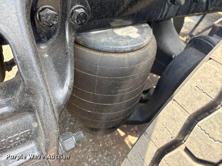 image for item EG6137 2018 Kenworth T680 semi truck