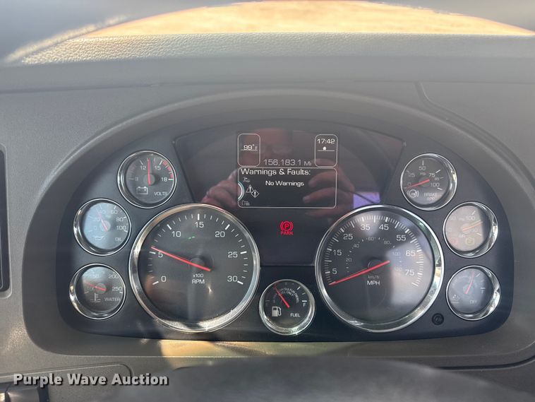 image for item EG6137 2018 Kenworth T680 semi truck