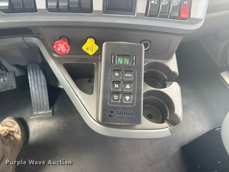 image for item EG6137 2018 Kenworth T680 semi truck