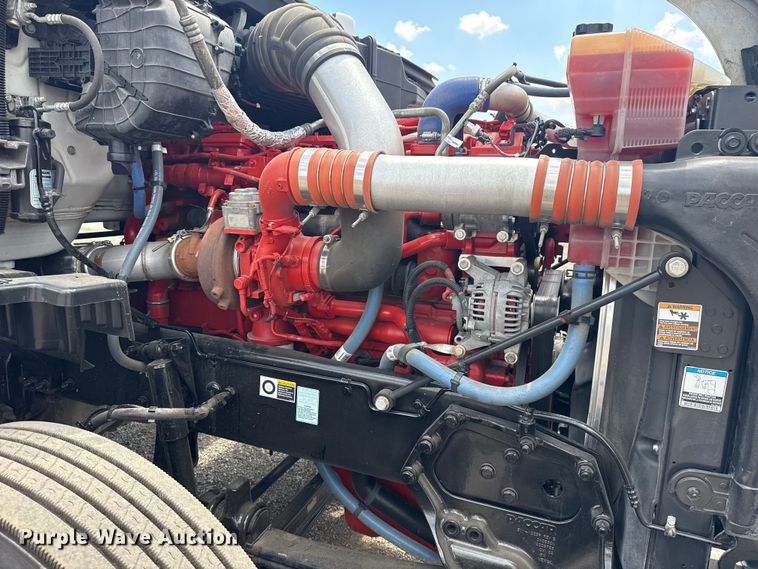 image for item EG6137 2018 Kenworth T680 semi truck