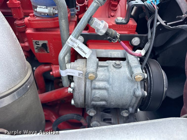 image for item EG6137 2018 Kenworth T680 semi truck