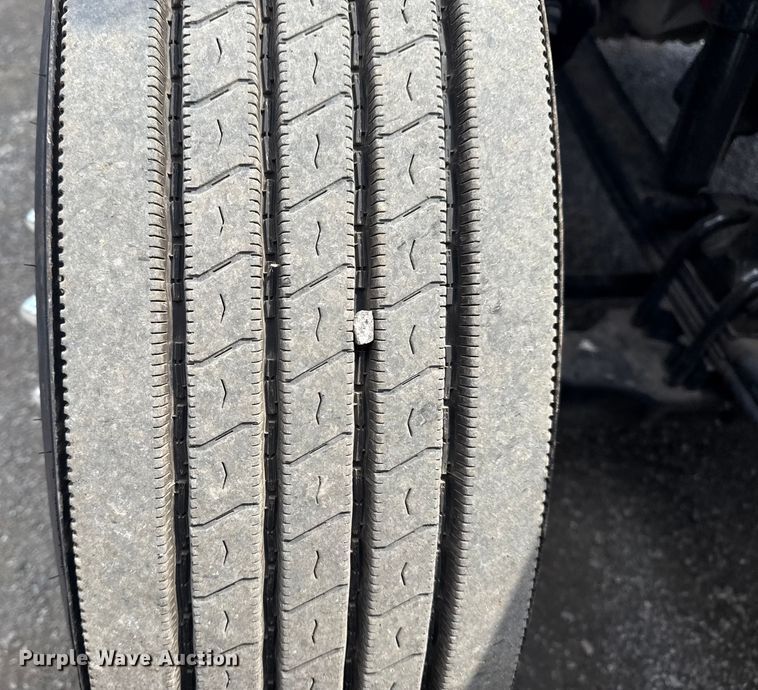 image for item EG6137 2018 Kenworth T680 semi truck