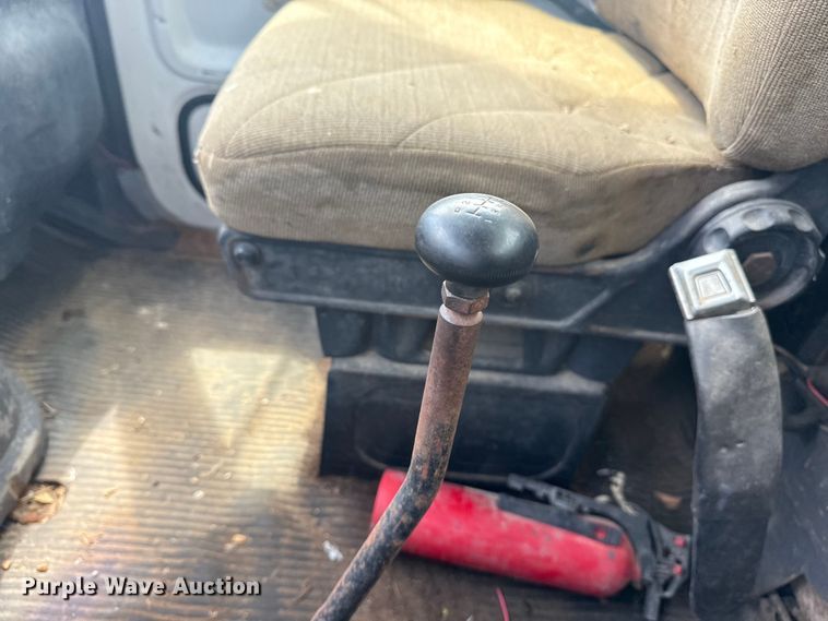 image for item EG8179 1994 Ford L9000 semi truck