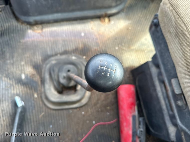 image for item EG8179 1994 Ford L9000 semi truck