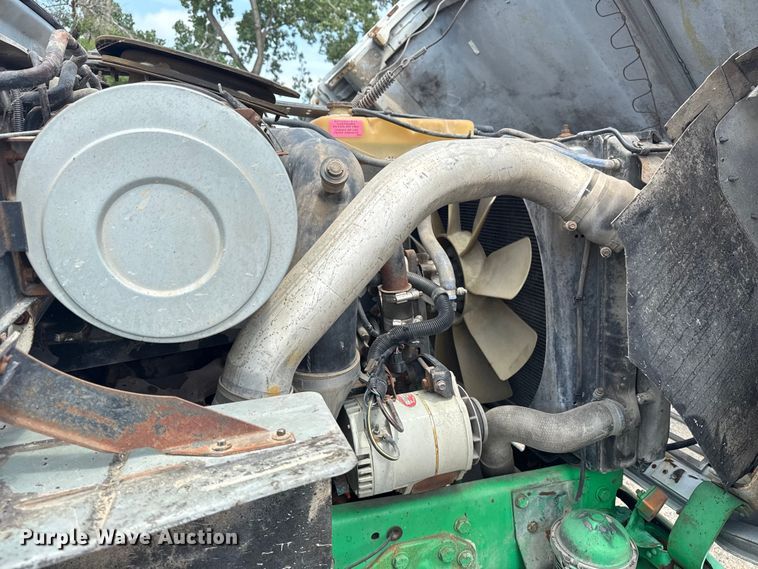 image for item EG8179 1994 Ford L9000 semi truck