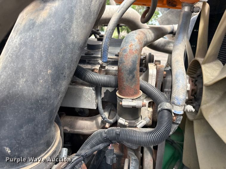 image for item EG8179 1994 Ford L9000 semi truck