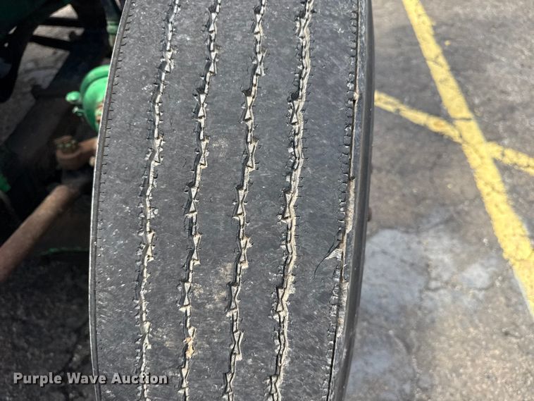 image for item EG8179 1994 Ford L9000 semi truck