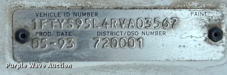 image for item EG8179 1994 Ford L9000 semi truck