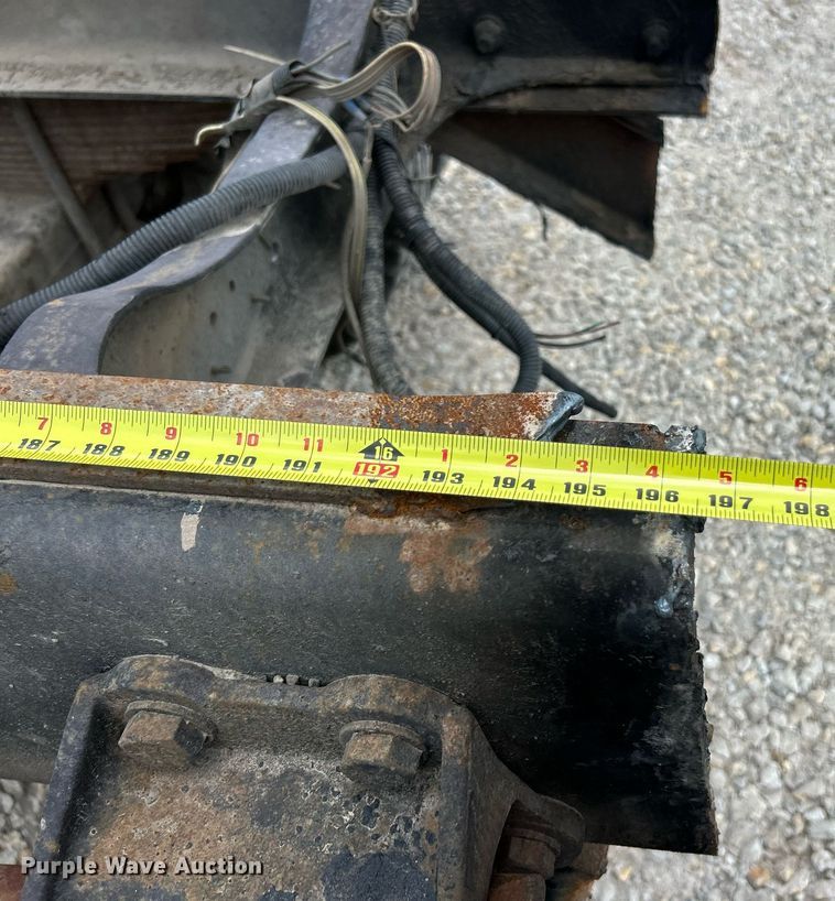 image for item EK8318 1995 Ford CF8000 truck cab and chassis