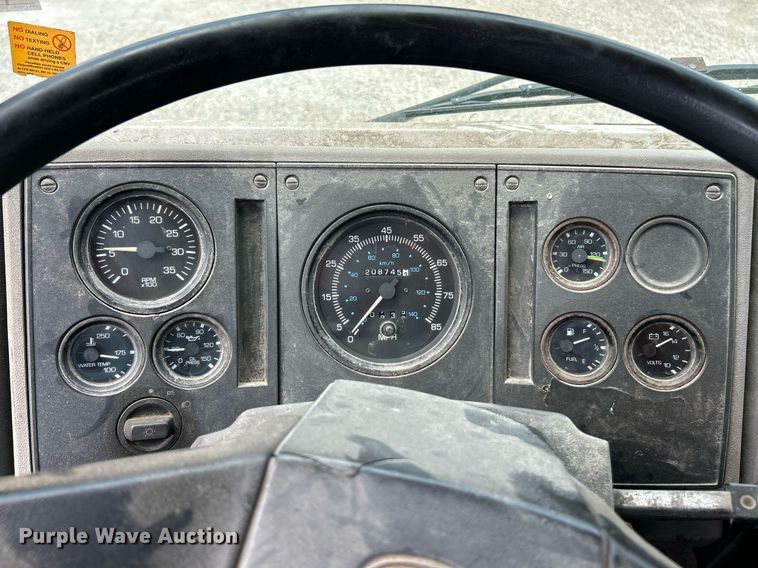 image for item EK8318 1995 Ford CF8000 truck cab and chassis