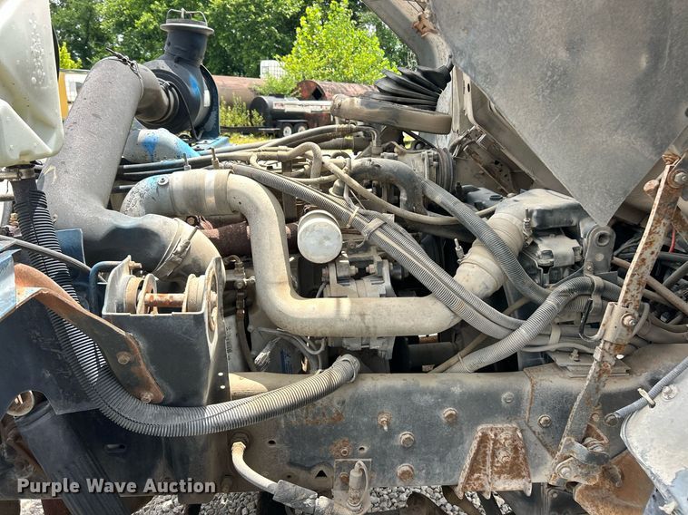 image for item EK8318 1995 Ford CF8000 truck cab and chassis