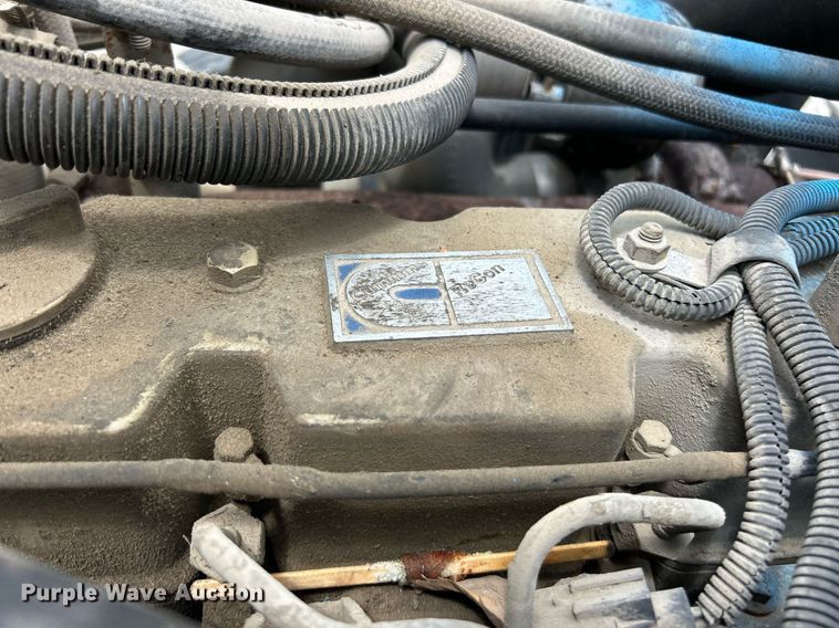 image for item EK8318 1995 Ford CF8000 truck cab and chassis