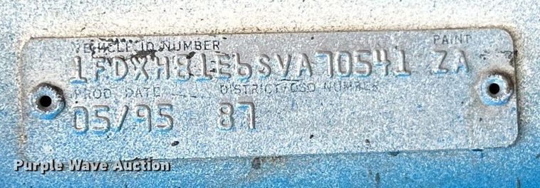 image for item EK8318 1995 Ford CF8000 truck cab and chassis