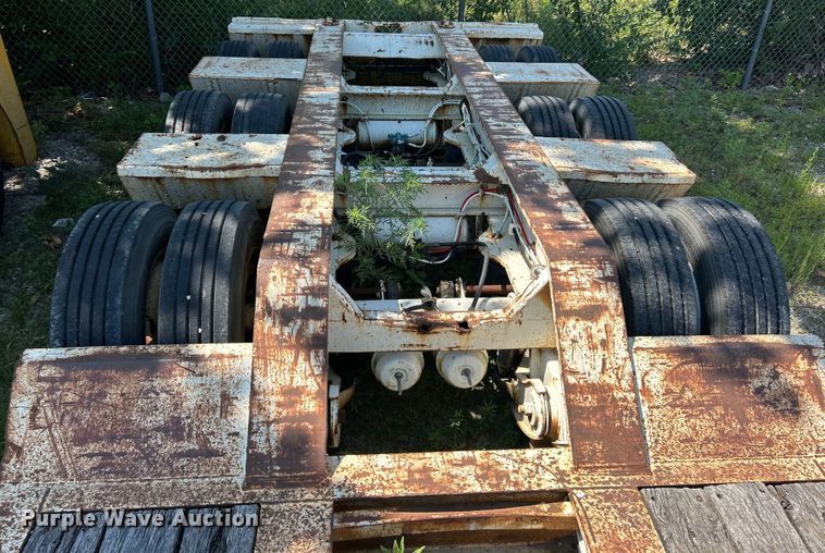 image for item EK8456 1996 Trail King lowboy equipment trailer