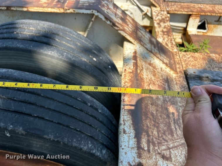 image for item EK8456 1996 Trail King lowboy equipment trailer