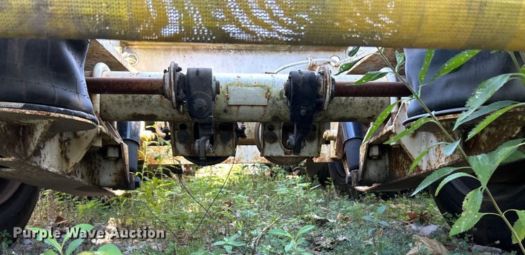 image for item EK8456 1996 Trail King lowboy equipment trailer