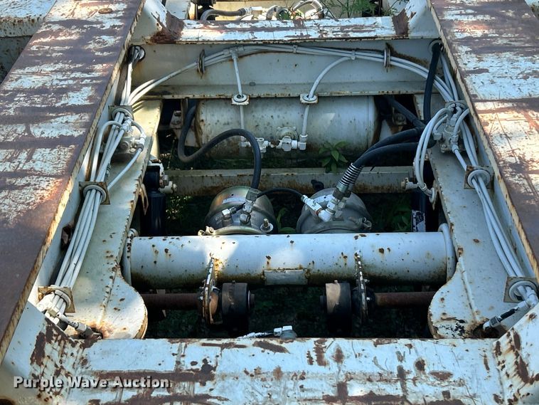 image for item EK8456 1996 Trail King lowboy equipment trailer