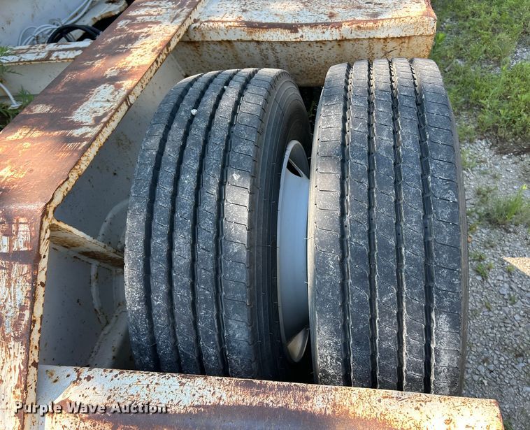 image for item EK8456 1996 Trail King lowboy equipment trailer