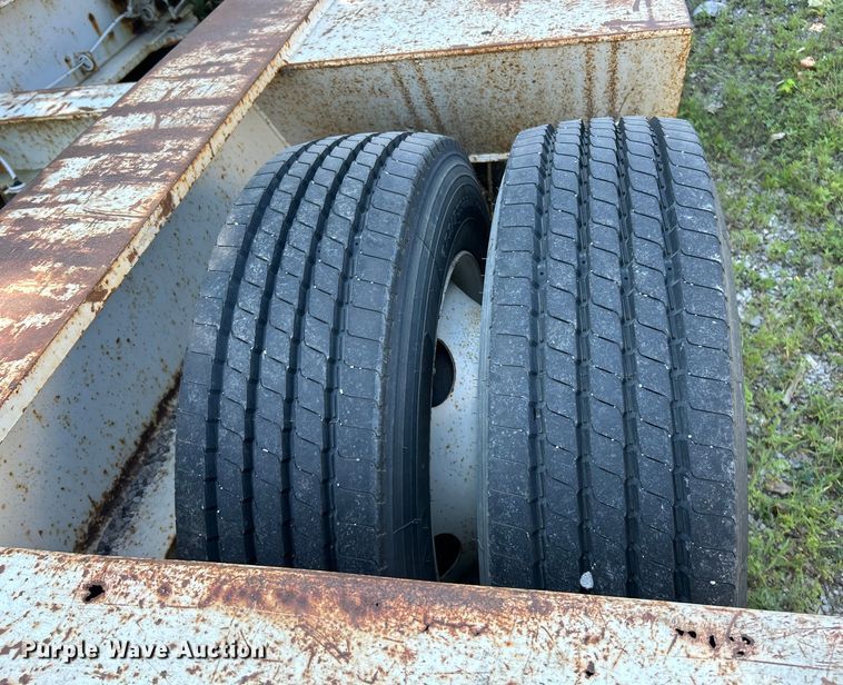 image for item EK8456 1996 Trail King lowboy equipment trailer