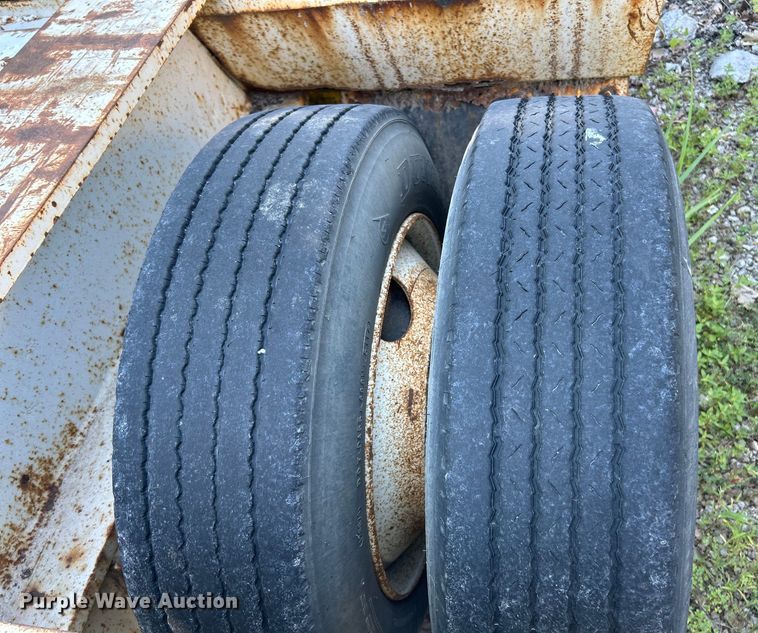 image for item EK8456 1996 Trail King lowboy equipment trailer