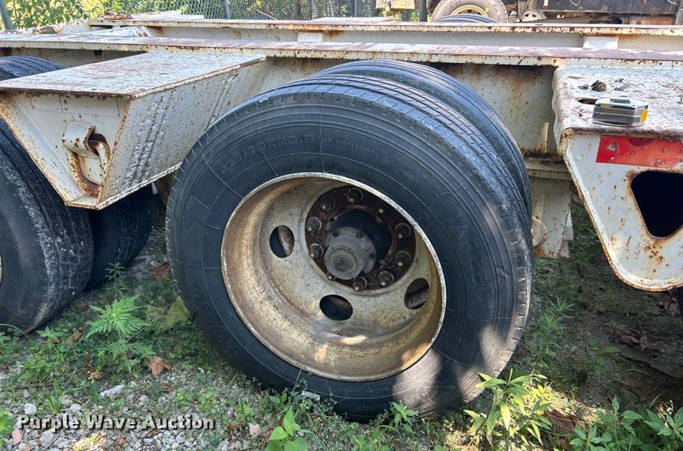 image for item EK8456 1996 Trail King lowboy equipment trailer