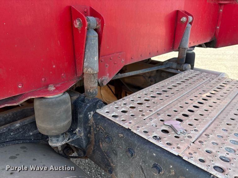 image for item EM0523 2001 Peterbilt 379 semi truck