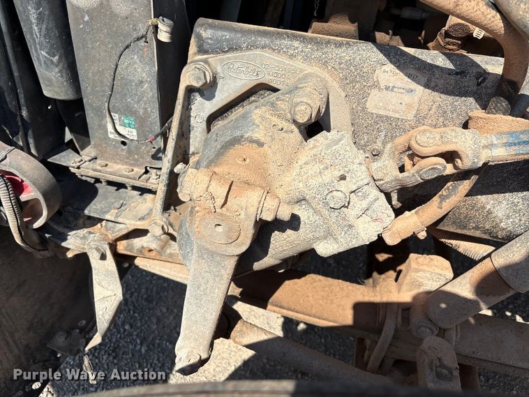 image for item EM0523 2001 Peterbilt 379 semi truck