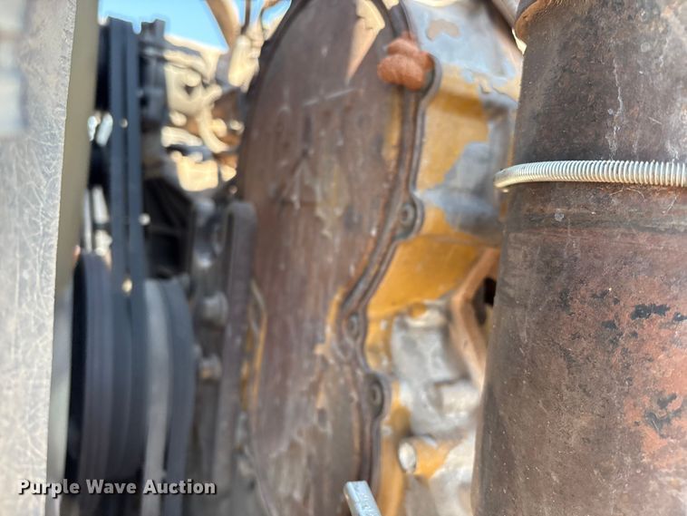 image for item EM0523 2001 Peterbilt 379 semi truck