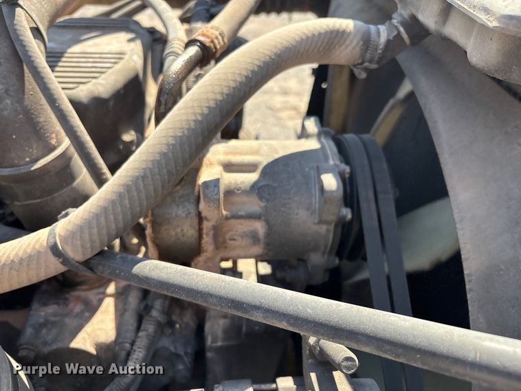 image for item EM0523 2001 Peterbilt 379 semi truck