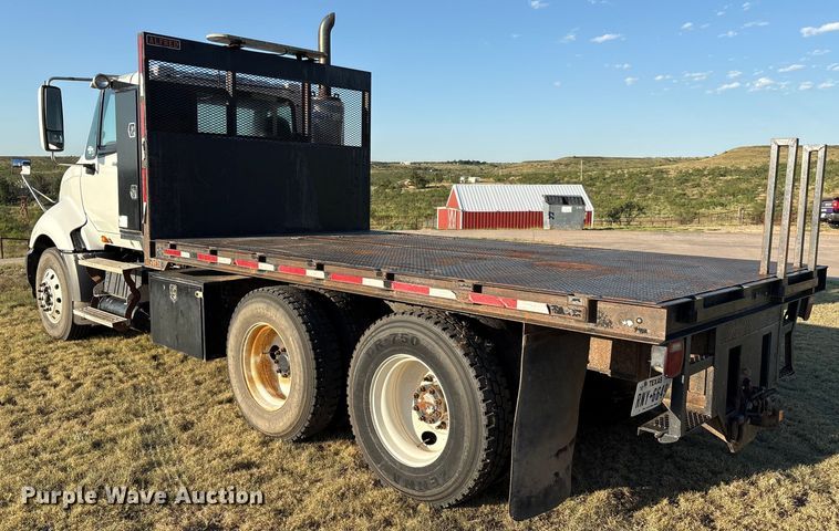 image for item EM0524 2009 International Pro Star flatbed truck