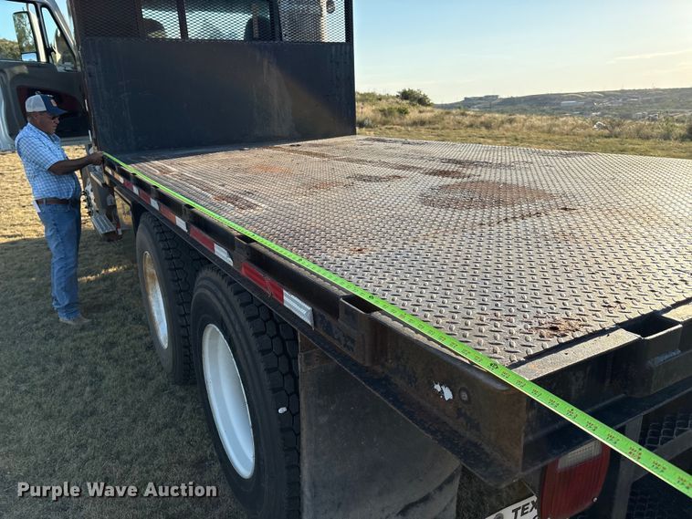 image for item EM0524 2009 International Pro Star flatbed truck