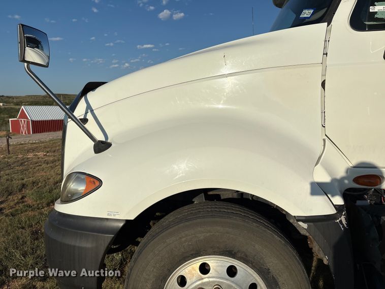 image for item EM0524 2009 International Pro Star flatbed truck