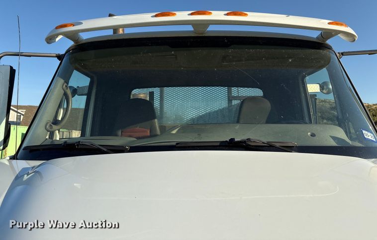 image for item EM0524 2009 International Pro Star flatbed truck