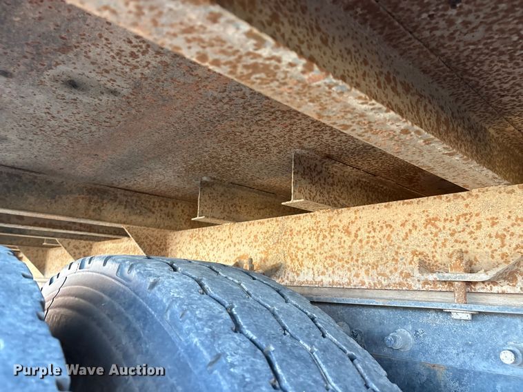 image for item EM0524 2009 International Pro Star flatbed truck