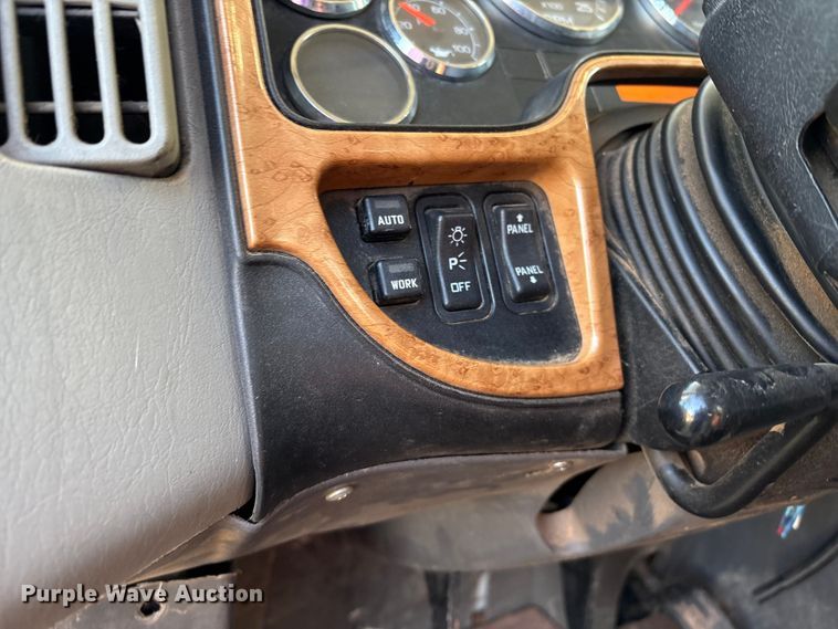 image for item EM0524 2009 International Pro Star flatbed truck