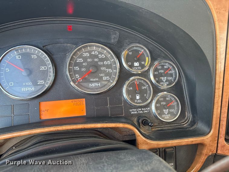 image for item EM0524 2009 International Pro Star flatbed truck