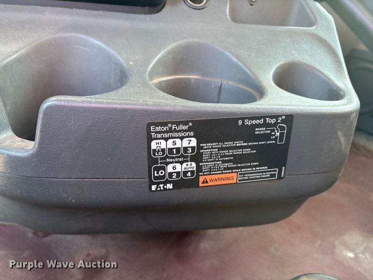 image for item EM0524 2009 International Pro Star flatbed truck