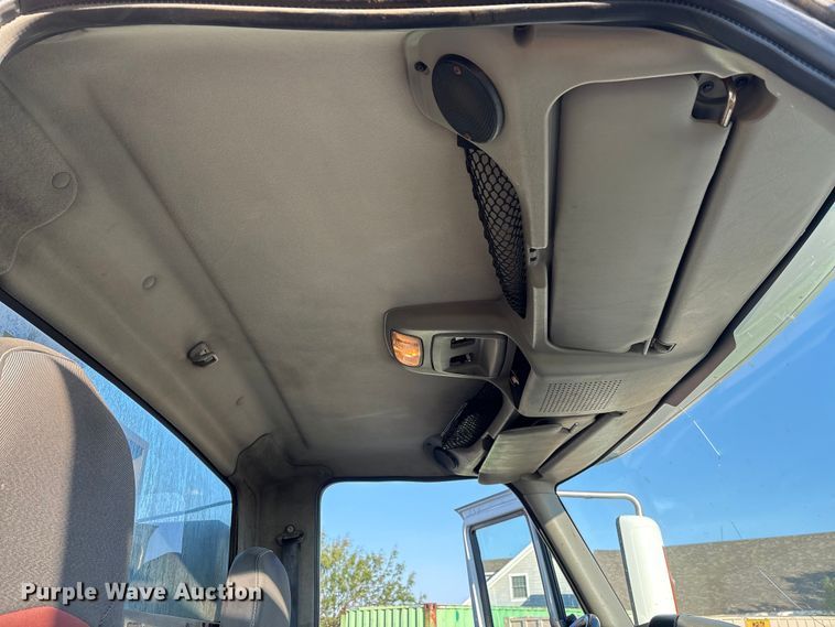 image for item EM0524 2009 International Pro Star flatbed truck