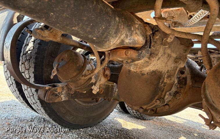 image for item EM0537 2006 Peterbilt 379 semi truck