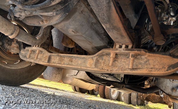 image for item EM0537 2006 Peterbilt 379 semi truck