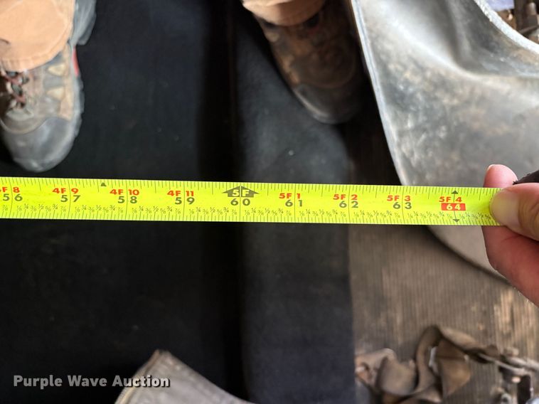 image for item EM0537 2006 Peterbilt 379 semi truck