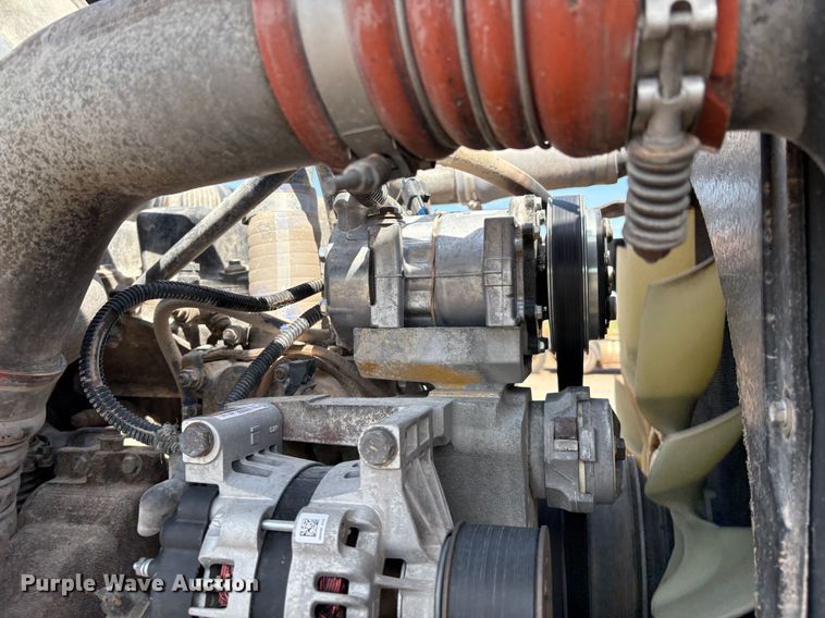 image for item EM0537 2006 Peterbilt 379 semi truck