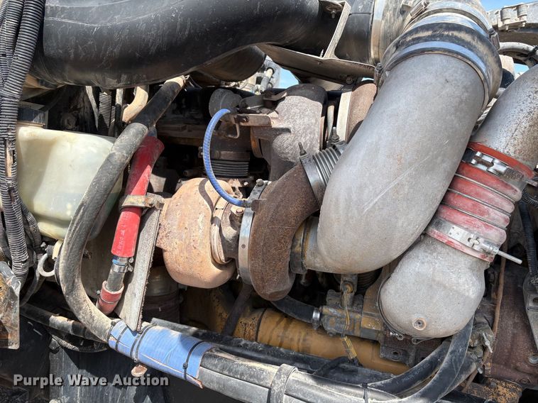 image for item EM0537 2006 Peterbilt 379 semi truck