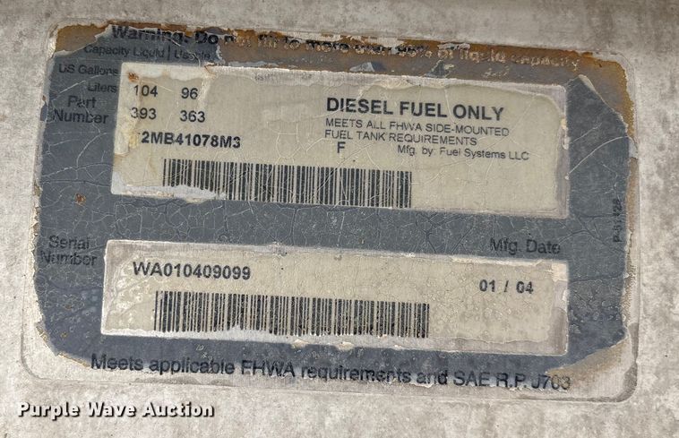 image for item EM0581 2004 Mack CX613 flatbed truck