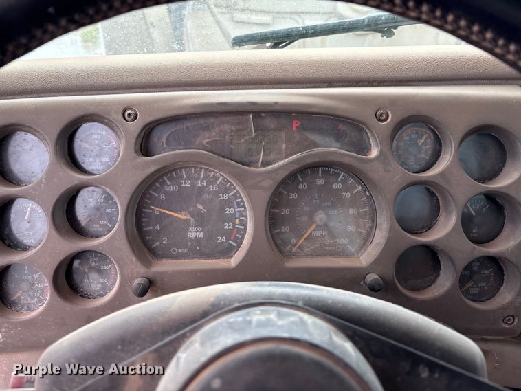 image for item EM0581 2004 Mack CX613 flatbed truck