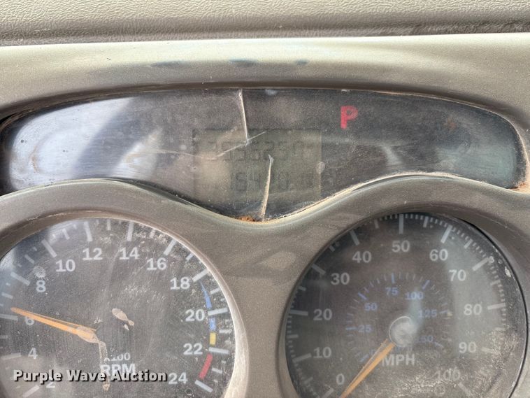 image for item EM0581 2004 Mack CX613 flatbed truck