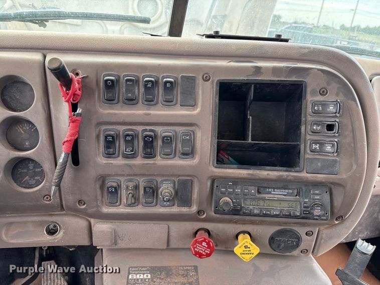 image for item EM0581 2004 Mack CX613 flatbed truck