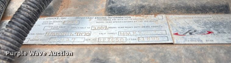 image for item EM0581 2004 Mack CX613 flatbed truck