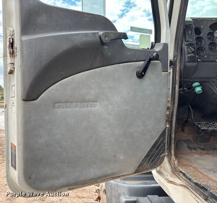 image for item EM0583 2008 Mack GU713 flatbed truck